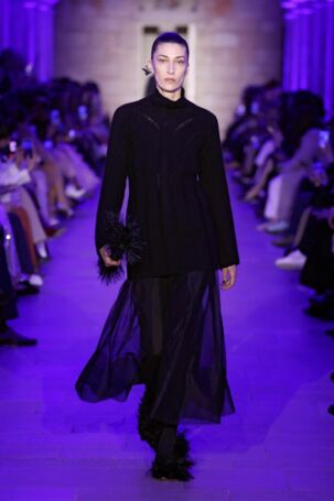 7/55 | Akris Fall 2025 | Photo: NOWFASHION.com Akris Fall 2025 | Photo: NOWFASHION.com
