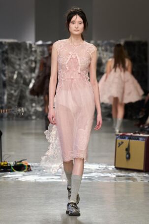 5/31 | Cecilie Bahsen | Fall 2025 | Courtesy of Cecilie Bahsen Cecilie Bahsen | Fall 2025 | Courtesy of Cecilie Bahsen
