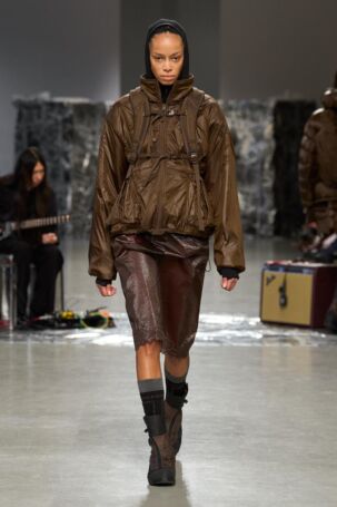 8/31 | Cecilie Bahsen | Fall 2025 | Courtesy of Cecilie Bahsen Cecilie Bahsen | Fall 2025 | Courtesy of Cecilie Bahsen