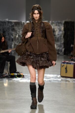 9/31 | Cecilie Bahsen | Fall 2025 | Courtesy of Cecilie Bahsen Cecilie Bahsen | Fall 2025 | Courtesy of Cecilie Bahsen
