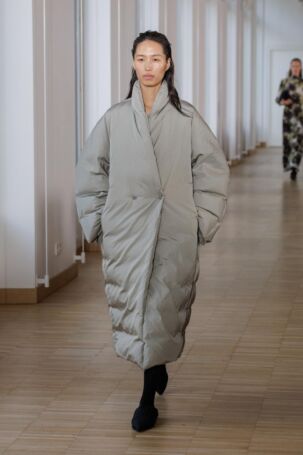 5/47 | Christian Wijnants | Fall 2025 | Courtesy of Christian Wijnants Christian Wijnants | Fall 2025 | Courtesy of Christian Wijnants