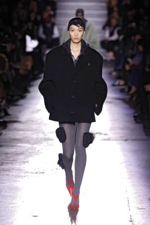 5/44 | Coperni Fall 2025 | Photo: NOWFASHION.com Coperni Fall 2025 | Photo: NOWFASHION.com