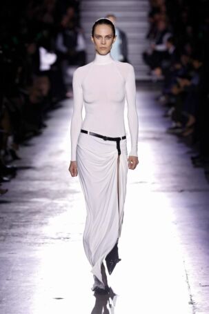 7/44 | Coperni Fall 2025 | Photo: NOWFASHION.com Coperni Fall 2025 | Photo: NOWFASHION.com