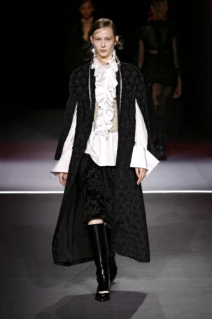 2/62 | Dior Fall 2025 | Photo: NOWFASHION.com Dior Fall 2025 | Photo: NOWFASHION.com