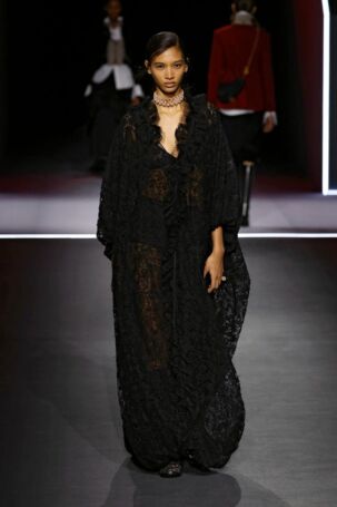 3/62 | Dior Fall 2025 | Photo: NOWFASHION.com Dior Fall 2025 | Photo: NOWFASHION.com