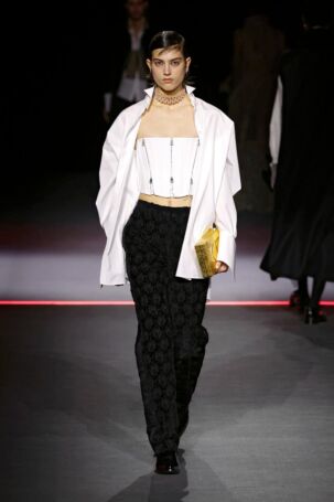 5/62 | Dior Fall 2025 | Photo: NOWFASHION.com Dior Fall 2025 | Photo: NOWFASHION.com