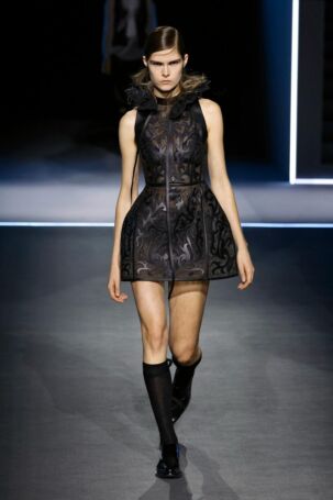 10/62 | Dior Fall 2025 | Photo: NOWFASHION.com Dior Fall 2025 | Photo: NOWFASHION.com