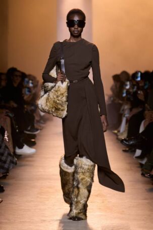 6/62 | Elie Saab | Fall 2025 | Courtesy of Elie Saab Elie Saab | Fall 2025 | Courtesy of Elie Saab