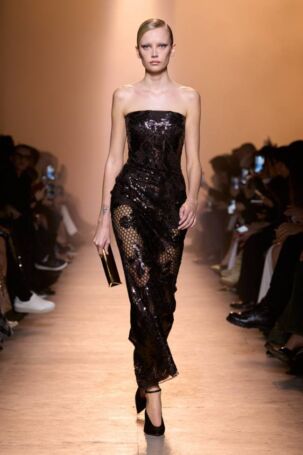 11/62 | Elie Saab | Fall 2025 | Courtesy of Elie Saab Elie Saab | Fall 2025 | Courtesy of Elie Saab