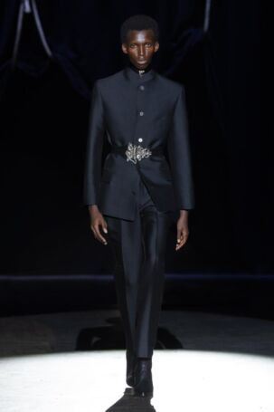 8/45 | Enfants Riches Deprimés Fall 2025 | Photo: NOWFASHION.com Enfants Riches Deprimés Fall 2025 | Photo: NOWFASHION.com