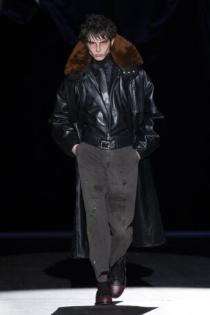 12/45 | Enfants Riches Deprimés Fall 2025 | Photo: NOWFASHION.com Enfants Riches Deprimés Fall 2025 | Photo: NOWFASHION.com