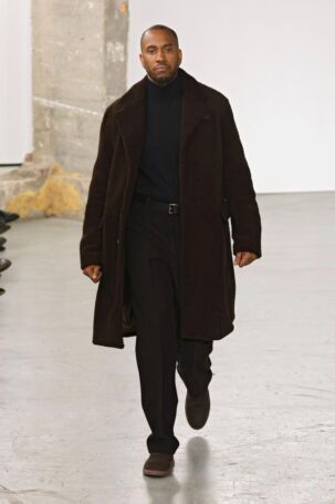 11/39 | Gabriela Hearst Fall 2025 | Photo: NOWFASHION.com Gabriela Hearst Fall 2025 | Photo: NOWFASHION.com