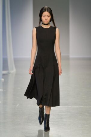 2/31 | KIMHĒKIM Fall 2025 | Photo: Dominique Maitre | Courtesy of KIMHĒKIM KIMHĒKIM Fall 2025 | Photo: Dominique Maitre | Courtesy of KIMHĒKIM