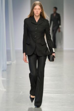 9/31 | KIMHĒKIM Fall 2025 | Photo: Dominique Maitre | Courtesy of KIMHĒKIM KIMHĒKIM Fall 2025 | Photo: Dominique Maitre | Courtesy of KIMHĒKIM