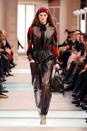 3/62 | Louis Vuitton Fall 2025 | Photo: NOWFASHION.com Louis Vuitton Fall 2025 | Photo: NOWFASHION.com