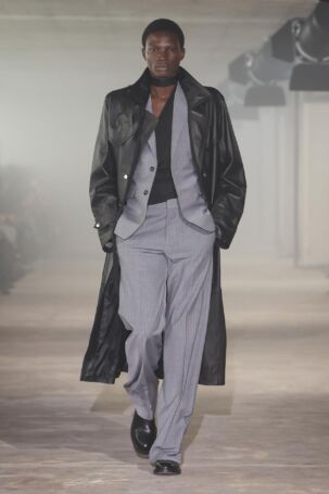 4/32 | Ludovic de Saint Sernin | Fall 2025 | Courtesy of Ludovic de Saint Sernin Ludovic de Saint Sernin | Fall 2025 | Courtesy of Ludovic de Saint Sernin