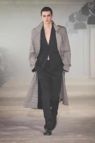 6/32 | Ludovic de Saint Sernin | Fall 2025 | Courtesy of Ludovic de Saint Sernin Ludovic de Saint Sernin | Fall 2025 | Courtesy of Ludovic de Saint Sernin