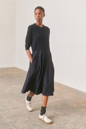 3/39 | Margaret Howell Fall 2025 | Photo: Ola Rindal | Courtesy of Margaret Howell Margaret Howell Fall 2025 | Photo: Ola Rindal | Courtesy of Margaret Howell