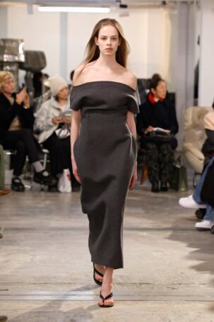 10/49 | Marie Adam-Leenaerdt Fall 2025 | Photo: NOWFASHION.com Marie Adam-Leenaerdt Fall 2025 | Photo: NOWFASHION.com