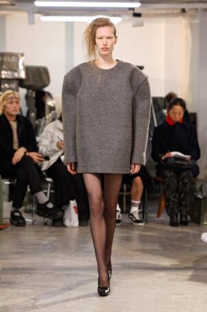 11/49 | Marie Adam-Leenaerdt Fall 2025 | Photo: NOWFASHION.com Marie Adam-Leenaerdt Fall 2025 | Photo: NOWFASHION.com