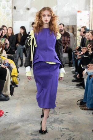 1/32 | Meryll Rogge Fall 2025 | Photo: Alessandro Garofalo | Courtesy of Meryll Rogge Meryll Rogge Fall 2025 | Photo: Alessandro Garofalo | Courtesy of Meryll Rogge
