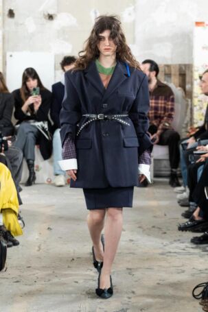 3/32 | Meryll Rogge Fall 2025 | Photo: Alessandro Garofalo | Courtesy of Meryll Rogge Meryll Rogge Fall 2025 | Photo: Alessandro Garofalo | Courtesy of Meryll Rogge