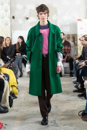 5/32 | Meryll Rogge Fall 2025 | Photo: Alessandro Garofalo | Courtesy of Meryll Rogge Meryll Rogge Fall 2025 | Photo: Alessandro Garofalo | Courtesy of Meryll Rogge