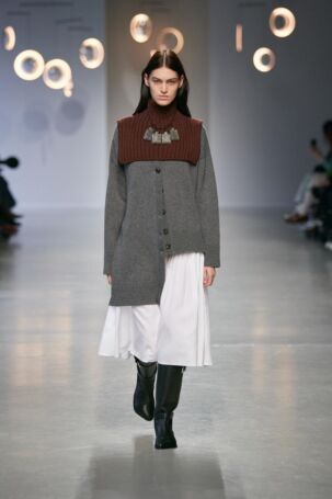 1/49 | Niccolò Pasqualetti Fall 2025 | Photo: Luca Tombolini | Courtesy of Niccolò Pasqualetti Niccolò Pasqualetti Fall 2025 | Photo: Luca Tombolini | Courtesy of Niccolò Pasqualetti