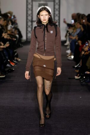 1/43 | Ottolinger Fall 2025 | Photo: NOWFASHION.com Ottolinger Fall 2025 | Photo: NOWFASHION.com