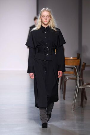 3/41 | Ujoh Fall 2025 | Photo: NOWFASHION.com Ujoh Fall 2025 | Photo: NOWFASHION.com