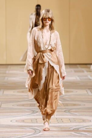 Zimmermann Fall 2025 | NOWFASHION.com Zimmermann Fall 2025 | NOWFASHION.com