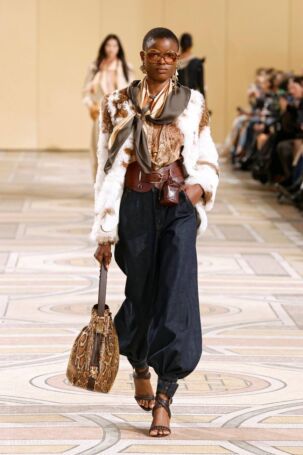 Zimmermann Fall 2025 | NOWFASHION.com Zimmermann Fall 2025 | NOWFASHION.com