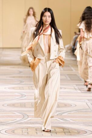 Zimmermann Fall 2025 | NOWFASHION.com Zimmermann Fall 2025 | NOWFASHION.com