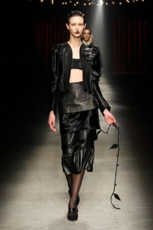 6/86 | Antonio Marras Fall 2025 | Photo: NOWFASHION.com Antonio Marras Fall 2025 | Photo: NOWFASHION.com