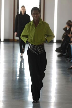 7/55 | Bally Fall 2025 | Photo: NOWFASHION.com Bally Fall 2025 | Photo: NOWFASHION.com
