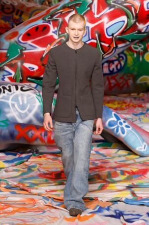 4/77 | Diesel Fall 2025 | Photo: NOWFASHION.com Diesel Fall 2025 | Photo: NOWFASHION.com