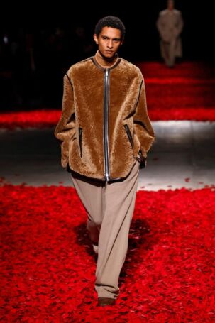 7/67 | Ferragamo Fall 2025 | Photo: NOWFASHION.com Ferragamo Fall 2025 | Photo: NOWFASHION.com