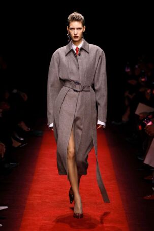 1/49 | Ferrari Fall 2025 | Photo: NOWFASHION.com Ferrari Fall 2025 | Photo: NOWFASHION.com