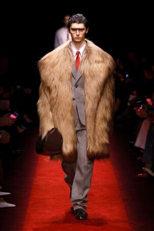 6/49 | Ferrari Fall 2025 | Photo: NOWFASHION.com Ferrari Fall 2025 | Photo: NOWFASHION.com
