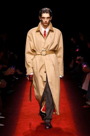 10/49 | Ferrari Fall 2025 | Photo: NOWFASHION.com Ferrari Fall 2025 | Photo: NOWFASHION.com