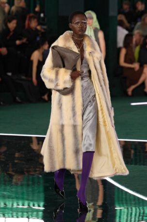 5/61 | Gucci Fall 2025 | Photo: NOWFASHION.com Gucci Fall 2025 | Photo: NOWFASHION.com