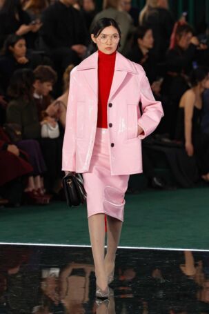 12/61 | Gucci Fall 2025 | Photo: NOWFASHION.com Gucci Fall 2025 | Photo: NOWFASHION.com