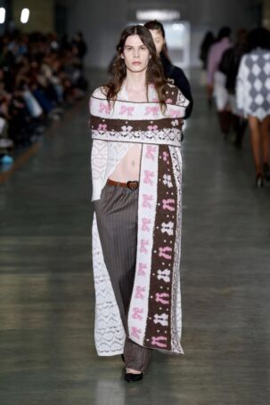 8/37 | Marco Rambaldi Fall 2025 | Photo: NOWFASHION.com Marco Rambaldi Fall 2025 | Photo: NOWFASHION.com