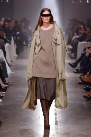 2/51 | MM6 Maison Margiela Fall 2025 | Photo: NOWFASHION.com MM6 Maison Margiela Fall 2025 | Photo: NOWFASHION.com