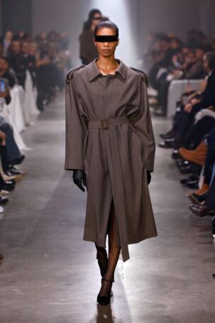 4/51 | MM6 Maison Margiela Fall 2025 | Photo: NOWFASHION.com MM6 Maison Margiela Fall 2025 | Photo: NOWFASHION.com