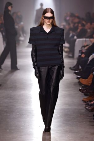8/51 | MM6 Maison Margiela Fall 2025 | Photo: NOWFASHION.com MM6 Maison Margiela Fall 2025 | Photo: NOWFASHION.com
