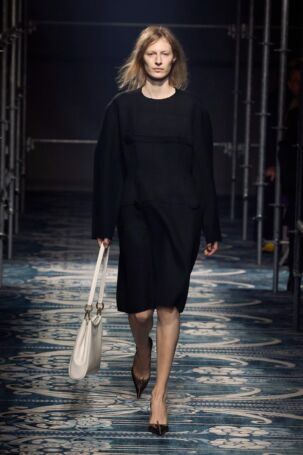 1/53 | Prada Fall 2025 | Photo: NOWFASHION.com Prada Fall 2025 | Photo: NOWFASHION.com