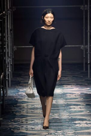 4/53 | Prada Fall 2025 | Photo: NOWFASHION.com Prada Fall 2025 | Photo: NOWFASHION.com