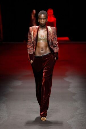 6/55 | Roberto Cavalli Fall 2025 | Photo: NOWFASHION.com Roberto Cavalli Fall 2025 | Photo: NOWFASHION.com