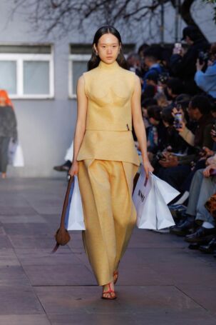 7/30 | Sunnei | Fall 2025 | Courtesy of Sunnei Sunnei | Fall 2025 | Courtesy of Sunnei